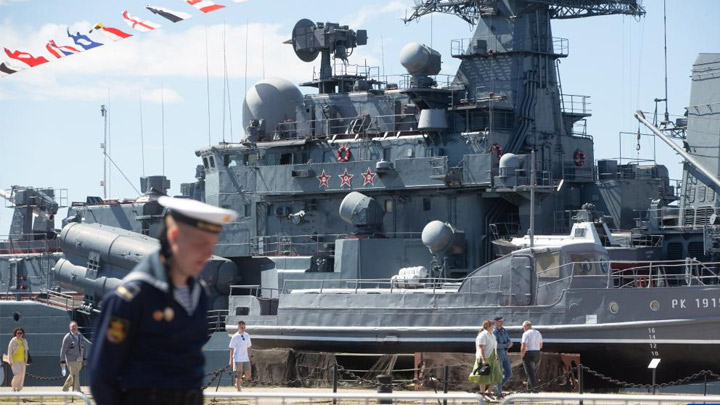 俄罗斯举办第十二届国际海事防务展