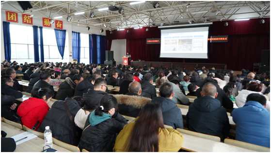 “智能助教”赋能乡村教师贵州锦屏启动洋葱学园数字化教育应用培训(图1)