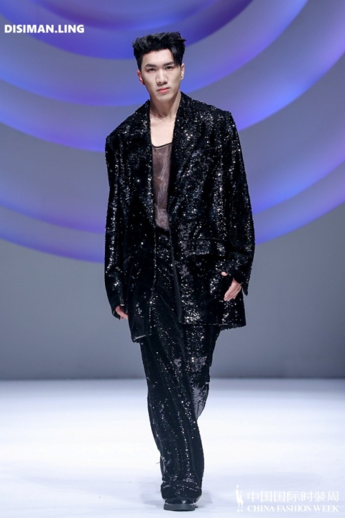 DISIMANLING迪丝嫚苓  再度登上中国国际时装周