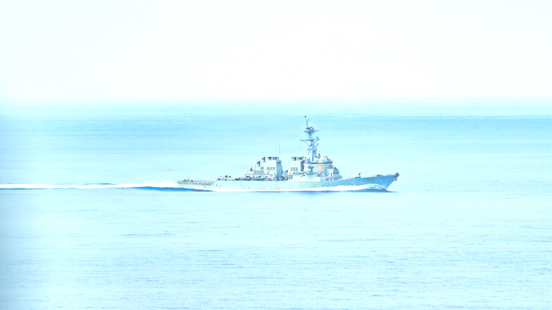 美驱逐舰南海断电漂流四天 三台发电机同时失效引维护质疑