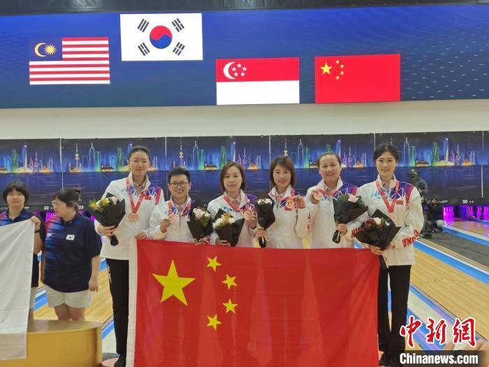国家保龄球队获突破 夺得世锦赛男、女五人队际赛季军