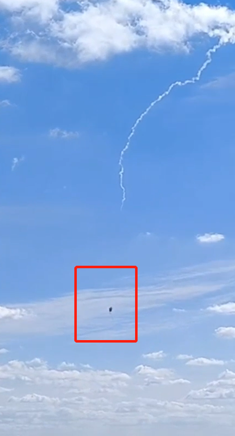 画面曝光！乌媒：乌军防空体系击落一架俄“海鹰