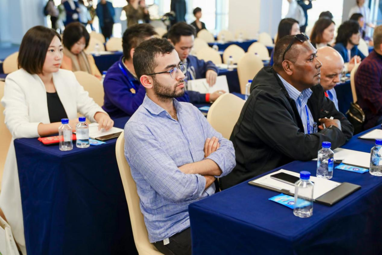 大会经贸考察团走进福州