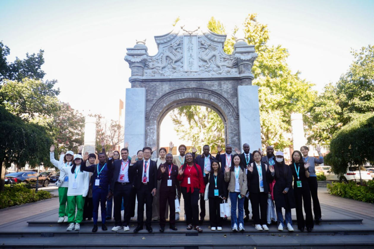 2024WAFI｜世界农业青年汇嘉宾校园巡游活动顺利举行