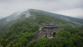 虞山： 七溪流水皆通海