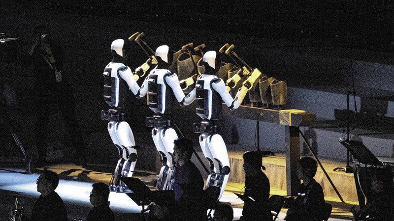 “力”的柔性控制，“时”的精准协同，专家解读机器人演奏青铜乐器难在哪？