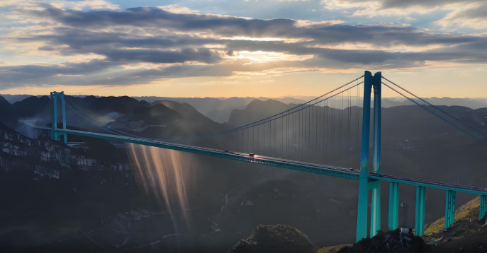 “横竖”都是世界第一！花江峡谷大桥通车，中国基建再创奇迹