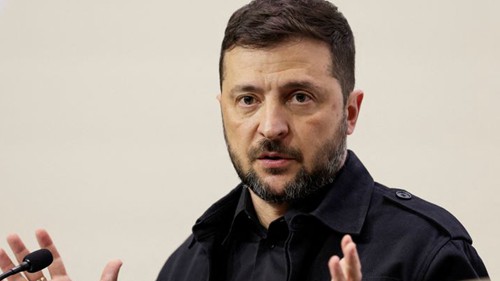 泽连斯基：愿在任何地方举行乌美俄三方会谈