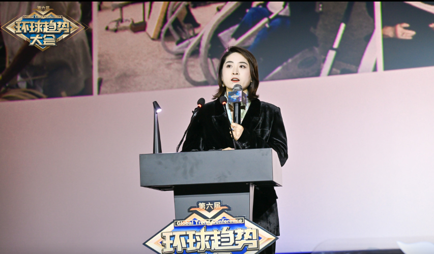 泰康之家吸引大批高知与外籍群体，用更多泳池健身房让长辈健康的老去