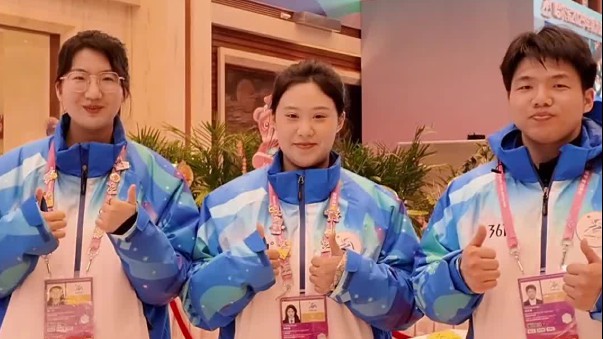 亚冬会志愿者：冰雪盛会的青春热度