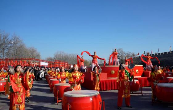 第十七届中原（鹤壁）民俗文化节在浚县古城开幕