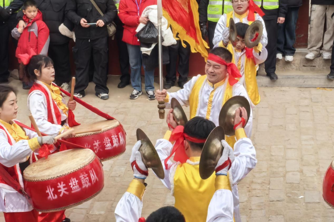 千年庙会添活力  非遗社火闹新春