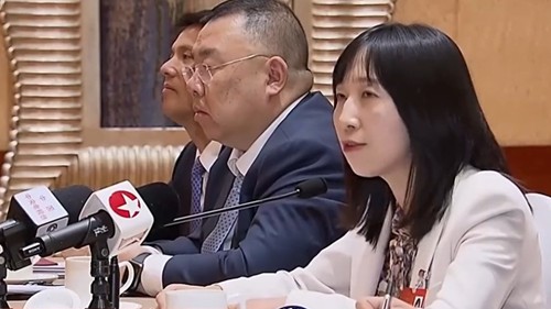 女性代表聚焦国计民生 积极建言献策