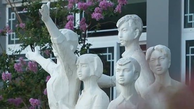 时政微视频丨薪火相传