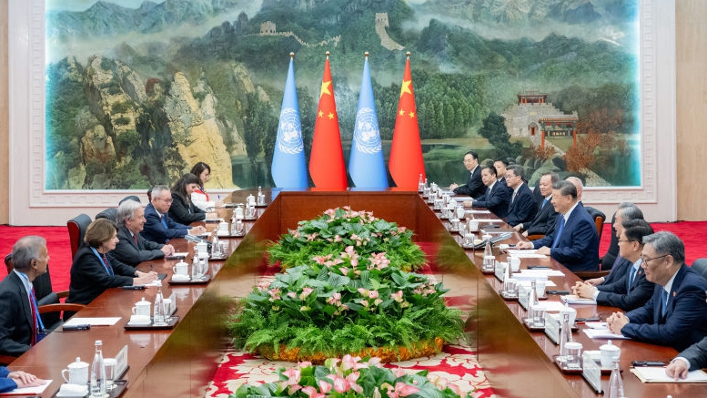 习近平会见联合国秘书长古特雷斯