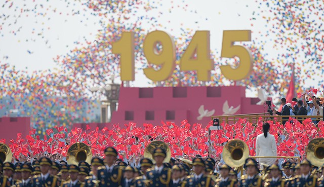 九三阅兵观礼台、年号台色彩设计师陈慰平接受《环球时报》专访：感受九三阅兵观礼台的中式色彩浪漫