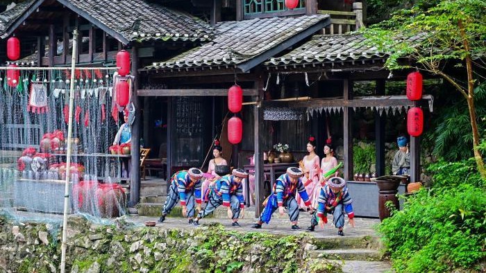 湖北宜昌：非遗映三峡 文旅融合焕生机