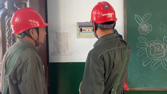 State Grid Shangqiu Power Supply Company: “Power” Up the New School Season and Escort the New Semester