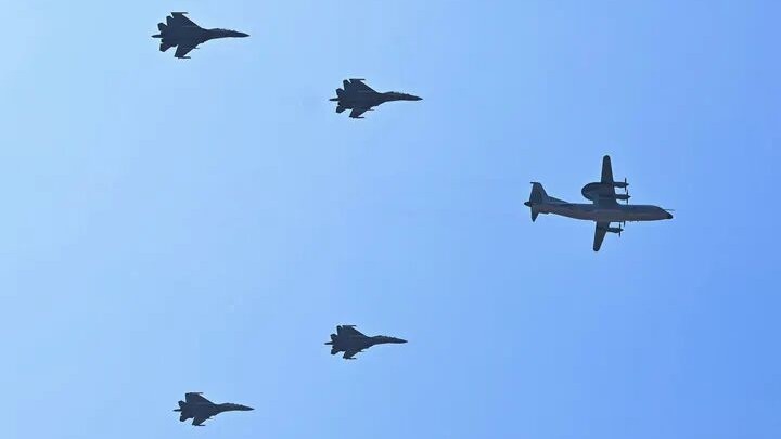 【环时解读·阅兵装备看点】空中梯队机型有何亮点？专家解析