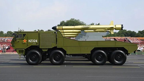 水下装备首次亮相阅兵场