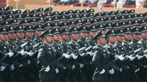 战歌配阅兵太提气了！最帅天团永远看不够