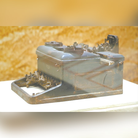 一台打字机让世界看到新中国