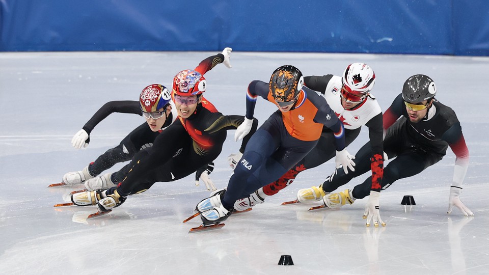 孙龙夺得米兰冬奥会短道速滑男子1000米决赛银牌