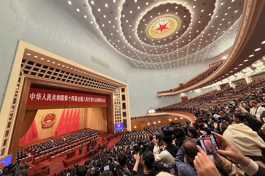 实干为人民 《政府工作报告》蕴藏的政绩观