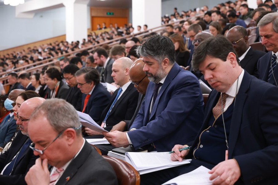 非凡两会！世界在感知中国中看到更多机遇