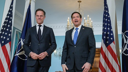 吕特到白宫“急救式访问”