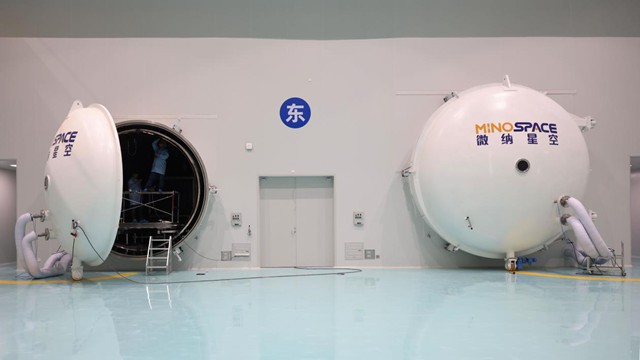 探秘江苏规模最大卫星生产基地