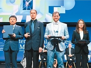 越来越多中国青年在世界崭露头角
