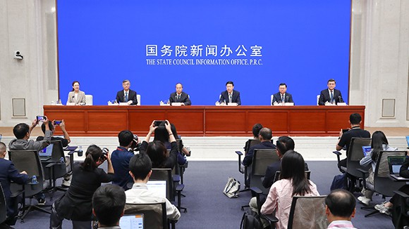 发展社会主义民主 凝聚团结奋斗强大合力