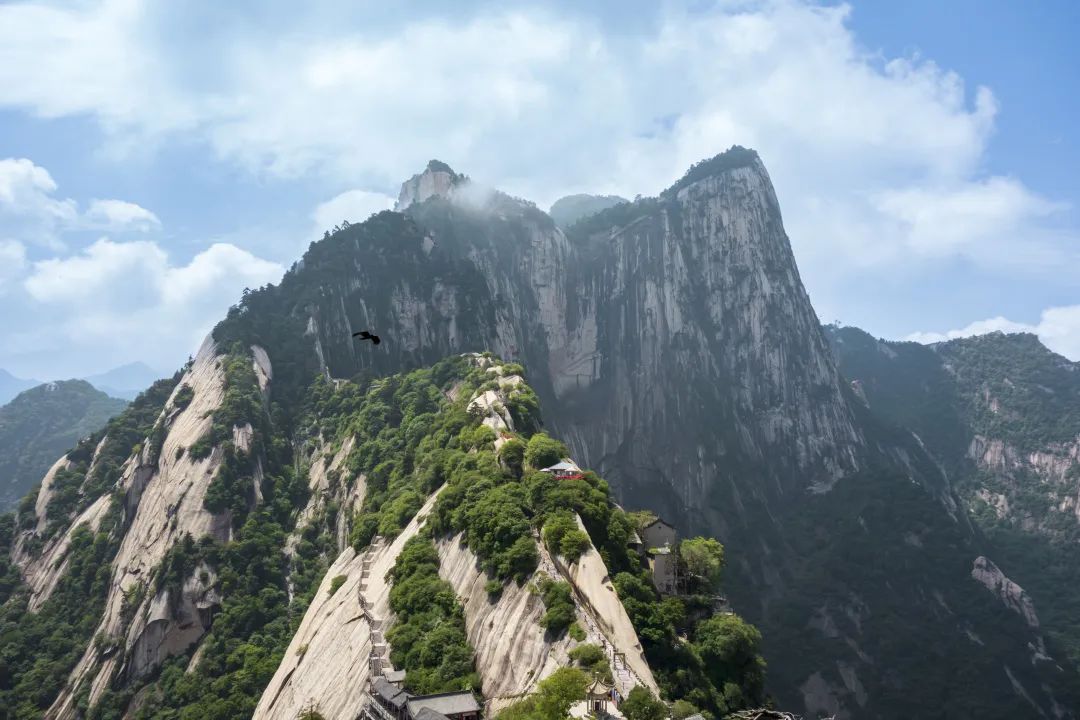 陕西华山景区因疫情防控宣布8月20日起闭园
