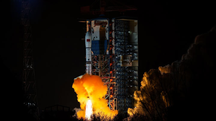 我国成功发射试验三十号卫星03、04星