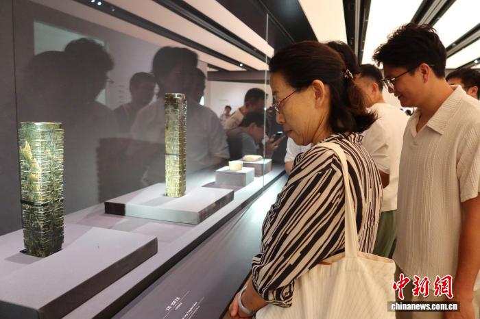 “琮谱”特展杭州启幕 展出124件（组）琮及琮式器
