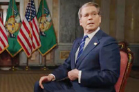 贝森特正接受采访，突然被助手叫往白宫战情室