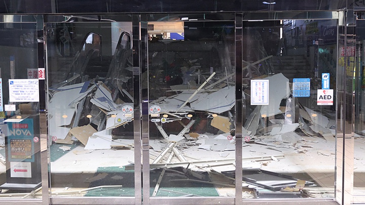 日本青森县东部海域地震造成多人受伤