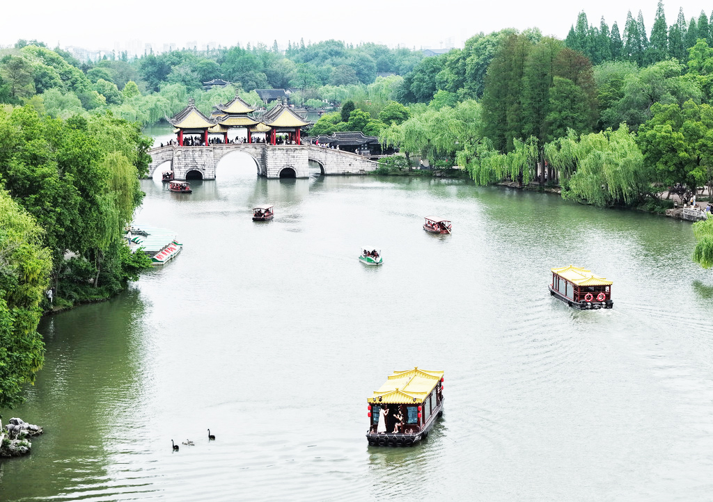 “五一”假期临近 瘦西湖迎来旅游小高峰