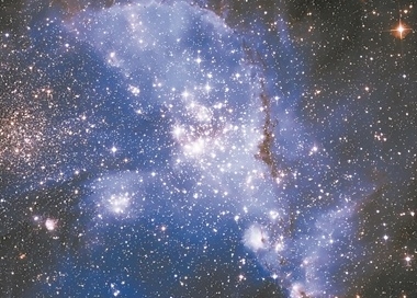 磁性大质量恒星“现身”麦哲伦星系