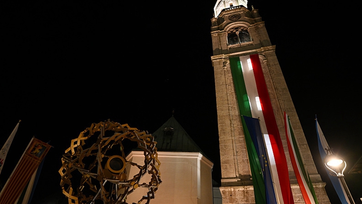 米兰-科尔蒂纳冬残奥会圣火熄灭