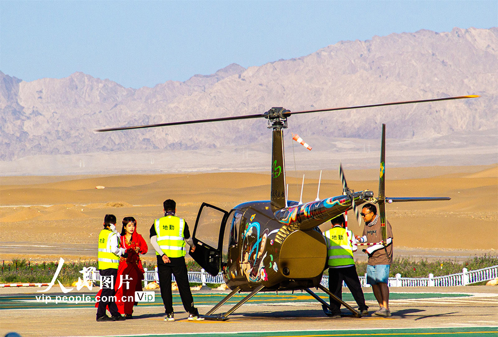 甘肃敦煌：发展低空经济助力旅游“腾飞”插图2