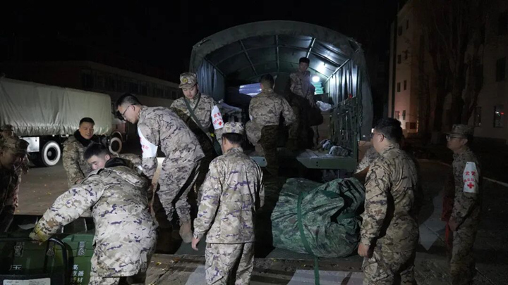 西藏巴青发生7.0级地震 多方救援力量连夜驰援