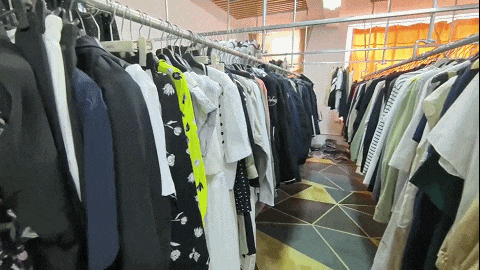 清查行动丨查获假冒品牌服饰 4000 余件！4人被抓插图