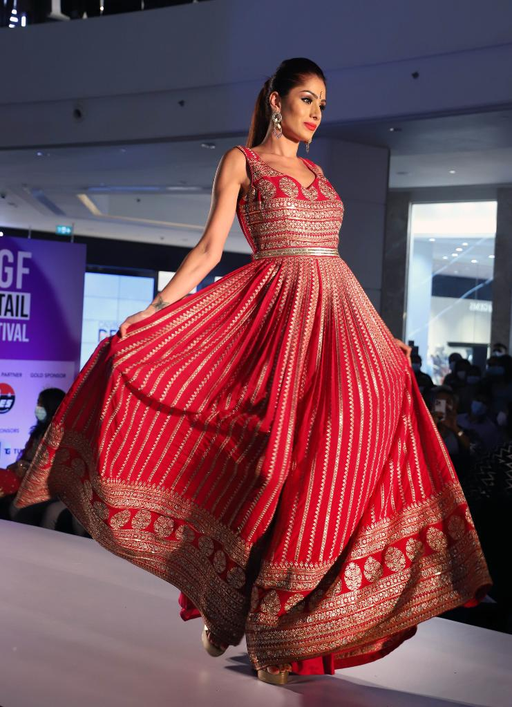 斯里兰卡商场里的时装秀