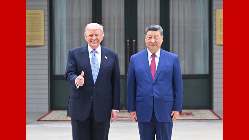 习近平同美国总统特朗普在中南海小范围会晤