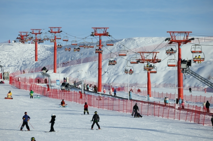 冰雪“冷资源”带动全域“热经济”