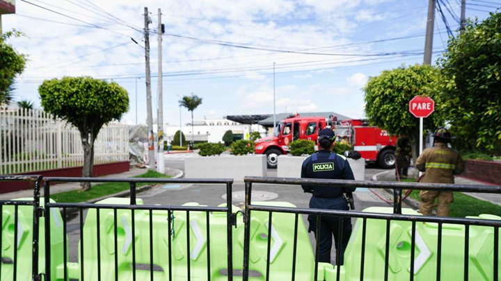 哥伦比亚公共安全力量进入戒备状态 对美委使馆加强安保