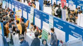 2026年城镇新增就业1200万人以上