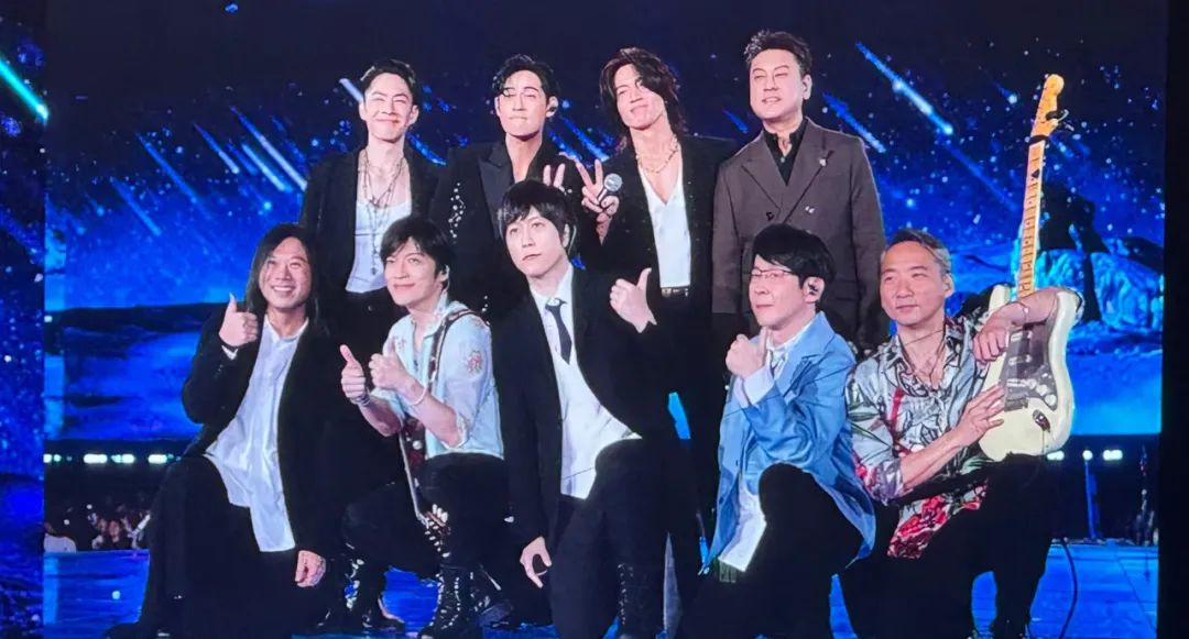 泪崩！时隔12年，F4在五月天演唱会合体唱《流星雨》插图